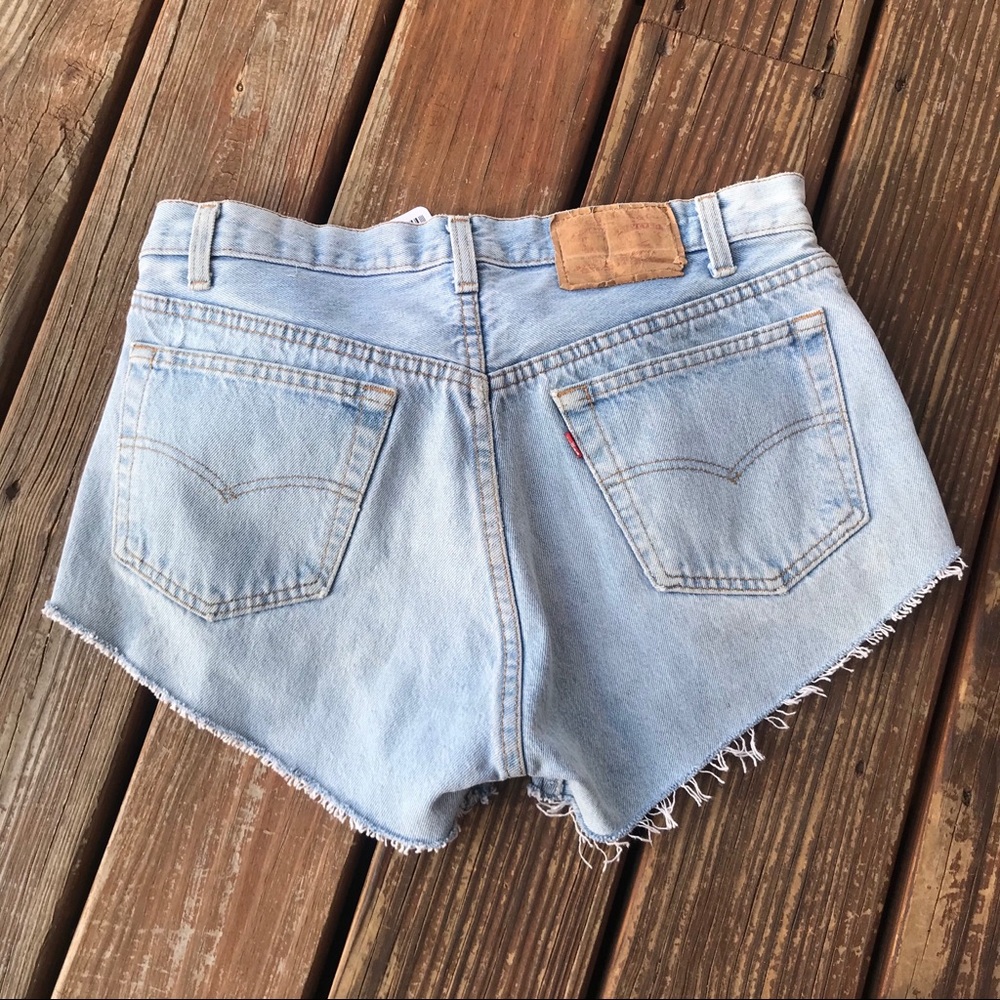 NWT Levi shorts - Picture 5 of 6